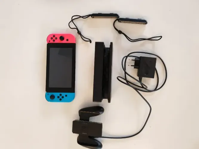 Nintendo Switch - Em ótimo estado