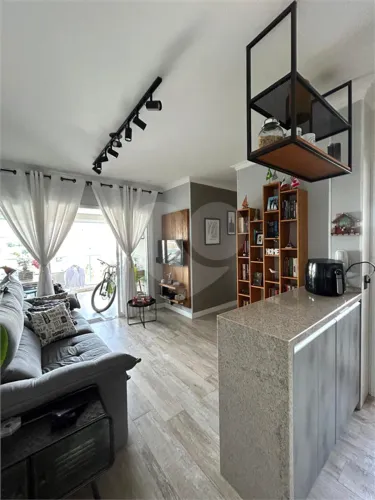 apartamento na Avenida Paulo Silva Araújo com 2 dormitórios