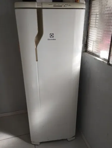 Geladeira Eletrolux usada