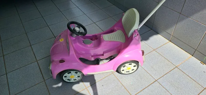 Carrinho para passear Infantil Menina (Fusquinha Rosa)