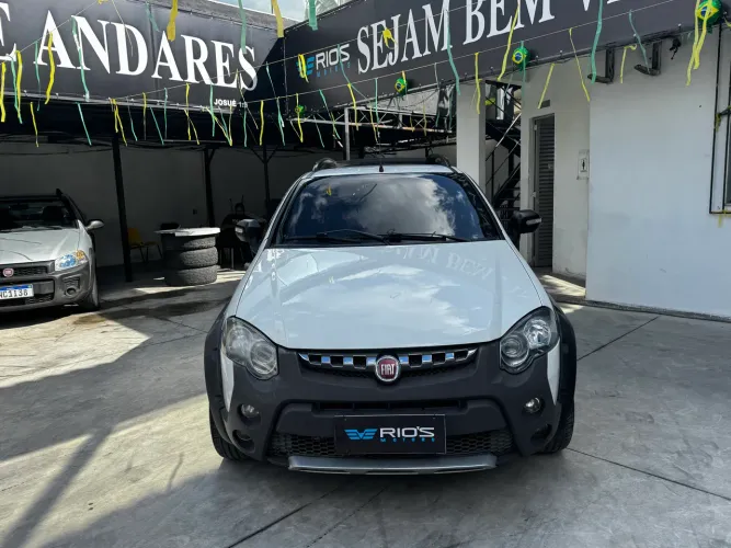 Fiat Strada Adventure1.8/ 1.8 Locker Flex CD 2016