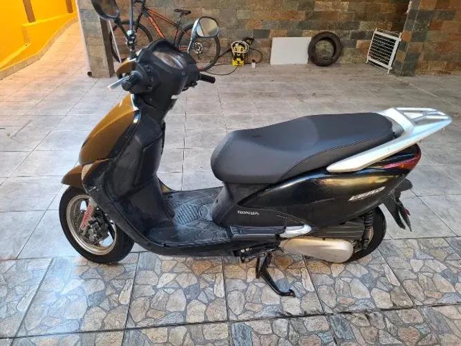 Honda lead 110 - 2010 