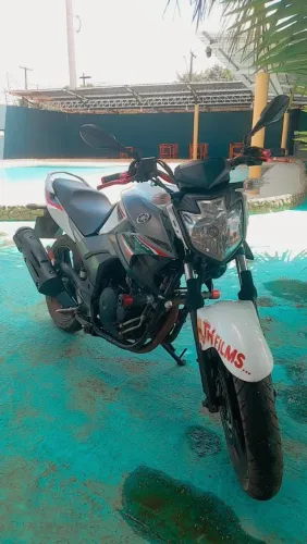 Vende-se uma fazer250 15.500