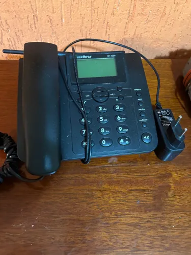 Telefone de mesa (uso por chip)