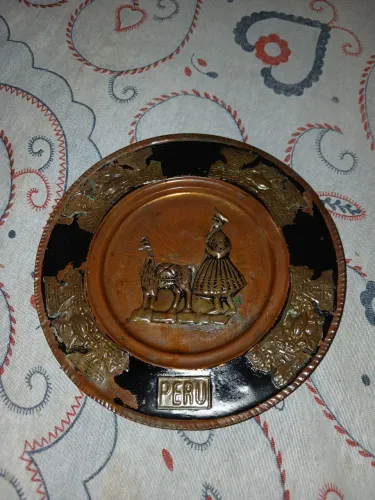 Prato decorativo de parede peruano antigo