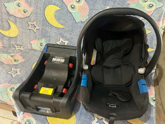 Bebê conforto com base Burigotoo