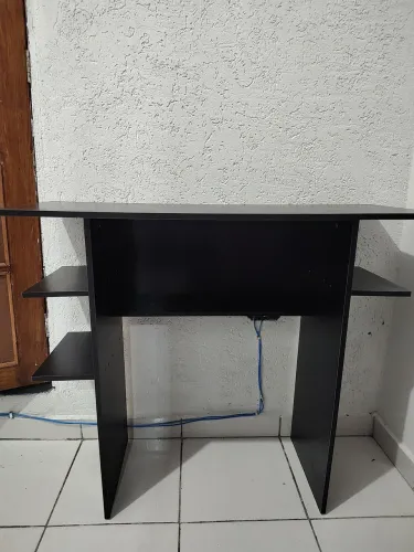 Mesa para computador - Novinha! 