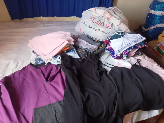 2 lote de roupas femininas pra 50 reais