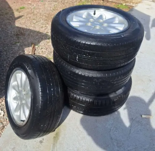 Vendo ou troco rodas aro 15 do ômega GLS
