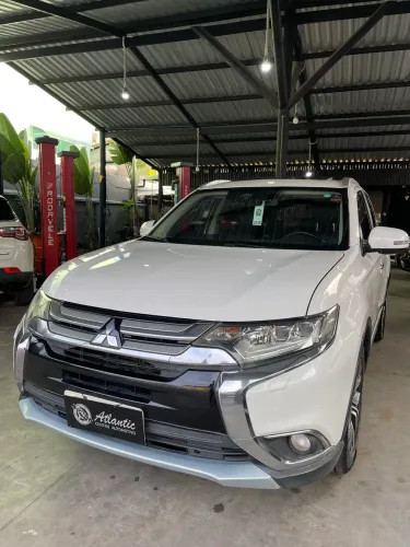 Mitsubishi Outlander 2.2 165cv Diesel Aut. 2018