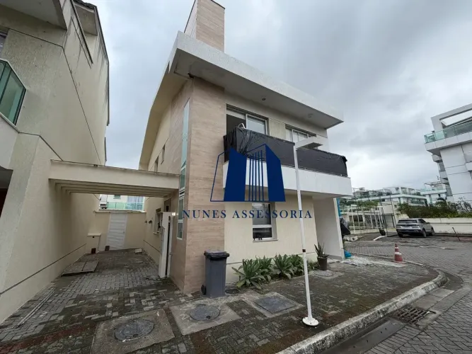 Casa Triplex - Condomínio Aqua Private - 208m² - Recreio dos Bandeirantes - Locação Reside