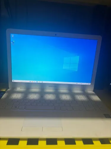 NOTEBOOK SAMSUNG I3 16GB