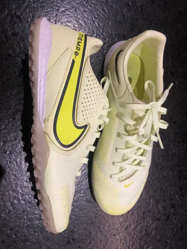 Chuteira Nike React Tiempo Legend 9 Pro Society - 39