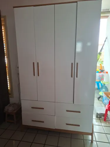 guarda roupa de criança 