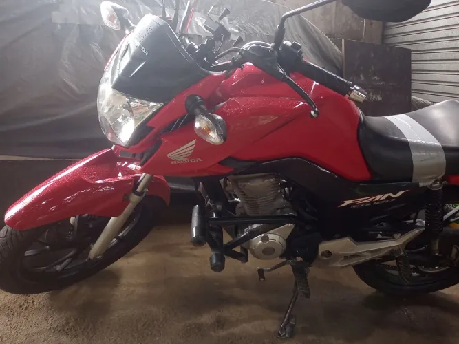 Vendo cg fan 160.2022 modelo 2022