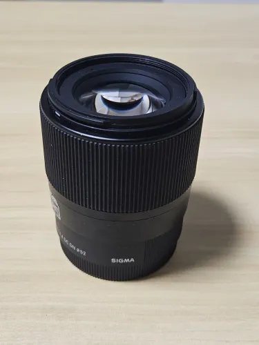 LENTE SIGMA 30mm 1.4 SONY