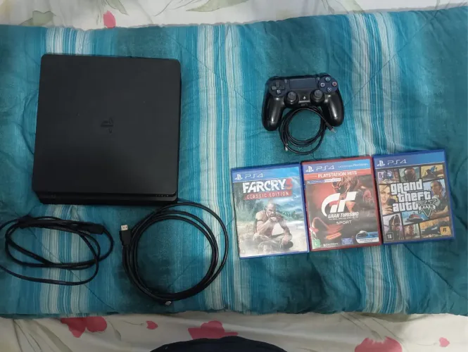 PS4 Slim 500GB + Controle Original + GTA V + Far Cry 3 + Gran Turismo Sport