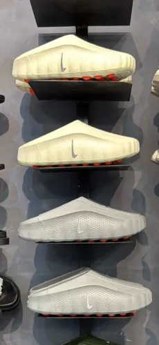 Chinelo Nike mid premium 