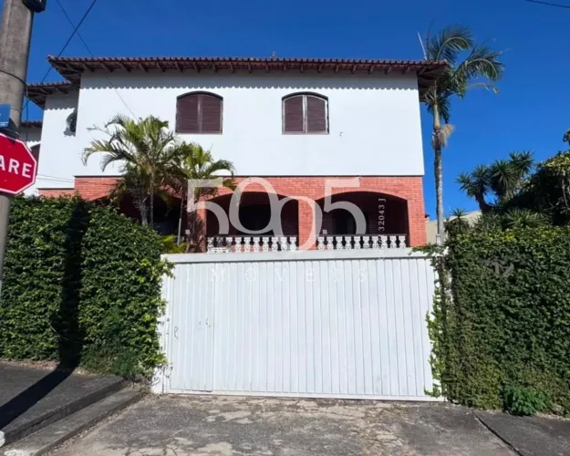 Sobrado para locação no Bairro Brasil com 322m² e 4 dormitórios