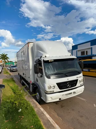 OPORTUNIDADE Mercedes-Benz Acello 815 CE 2019 Único Dono!