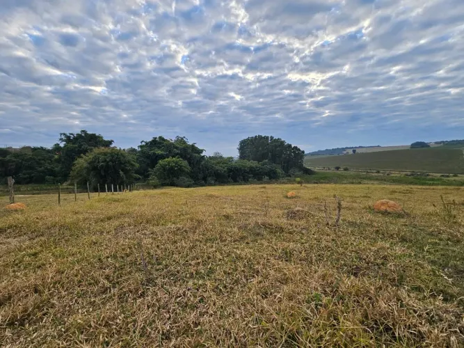 TERRENO 25.000m EM INDAIATUBA Divisa com Monte Mor