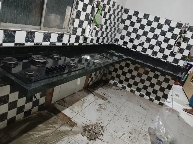 Tudo em mármores  e granitos, pias de cozinha  bancadas  e etc..