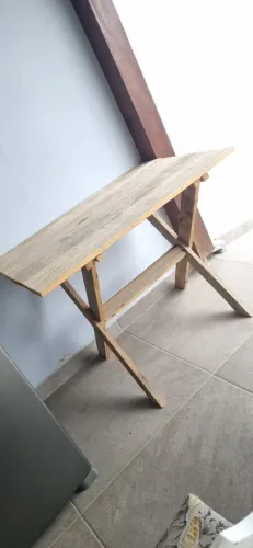 [DOAÇÃO] Mesa Rústica/artesanal de Madeira Pinus + 2 Cadeiras de Madeira