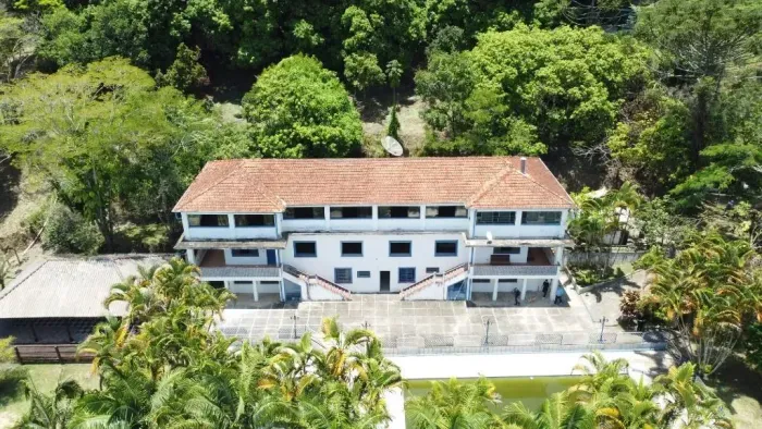 Imóvel para aluguel e venda com 800 metros quadrados com 8 quartos em Lambarí - Guararema