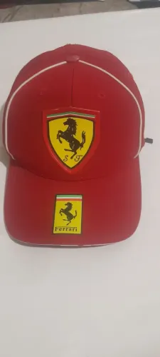 Boné Ferrari original