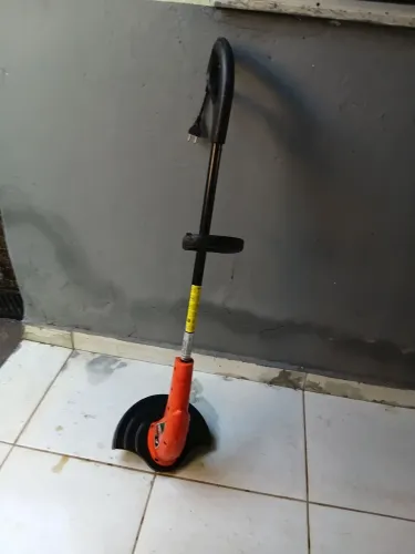 Vendo aparador de grama