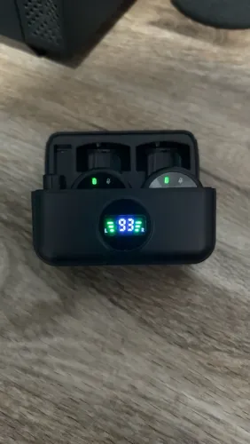 Microfone lapela H?Maston com cancelamento de ruído.
