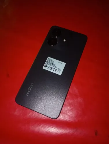 Celular realme note 60 novo menos de 6 meses de uso com caixa ir todos documentos certo ?