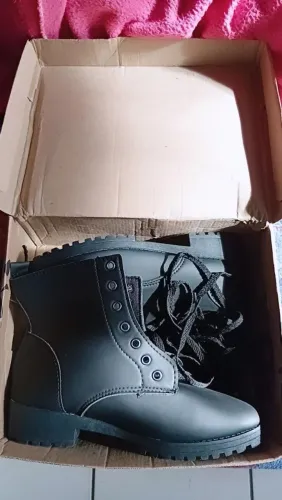 Bota de couro