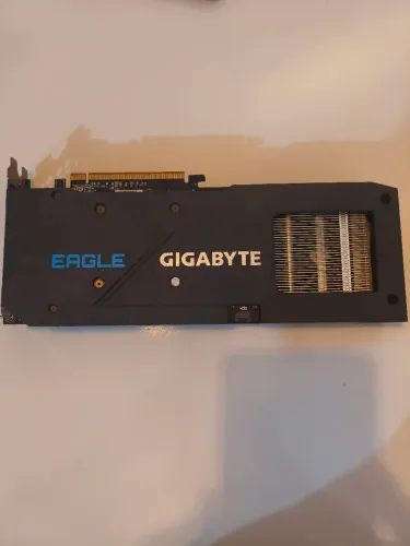 Placa de Vídeo Gigabyte Radeon RX 6600 Eagle AMD, 8GB, GDDR6, Preta