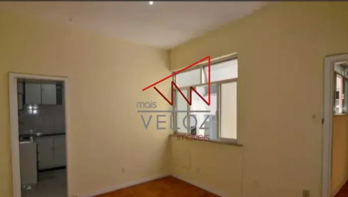 Apartamento : / Residencial / Glória