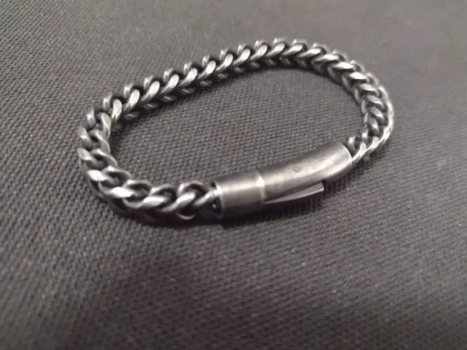 Pulseira rock/motoqueiro 18.5 cm