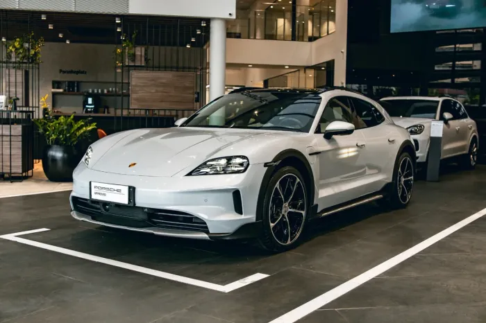 Porsche Taycan 4 Cross Turismo (elétrico) 2025