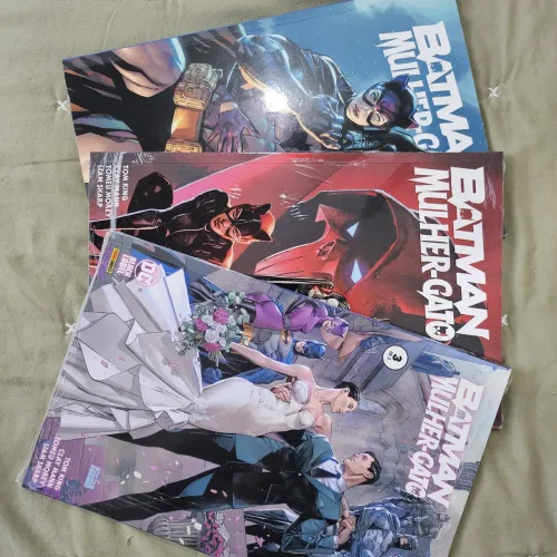 Combo Batman / Mulher-Gato (Vol 1 a 3)
