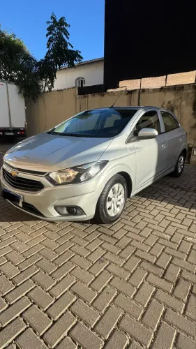Chevrolet Onix Hatch LT 1.0 8V Flex Mec. 4P 2019