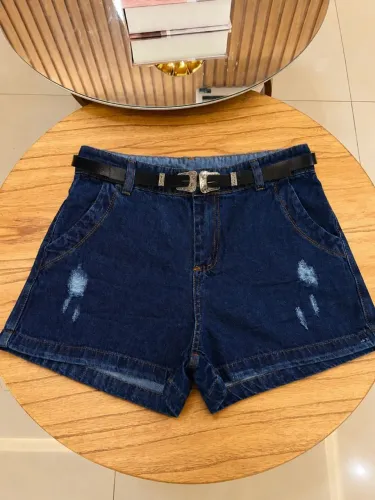 Short jeans