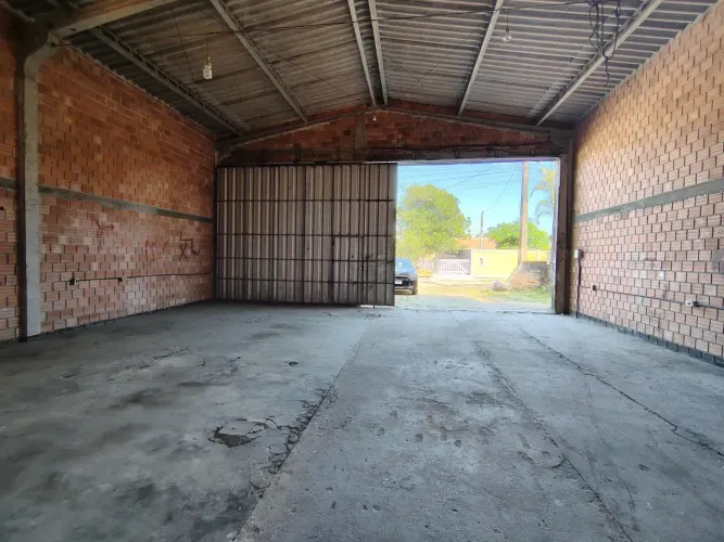 Imóvel para aluguel tem 100 metros quadrados em Balneário Grajaú - Pontal do Paraná - PR