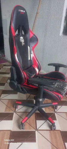 Cadeira gamer leia o anúncio