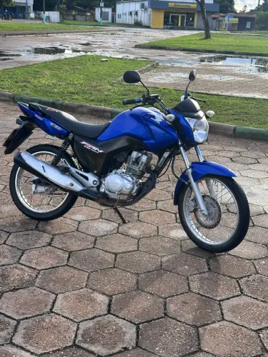 Vendo Fan 150Cc. Ano 2014 em dias no ponto de transferência.