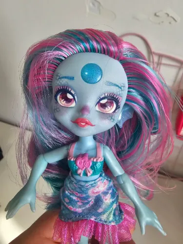 Boneca colecionável Magic Mixies Pixlings - Aqua