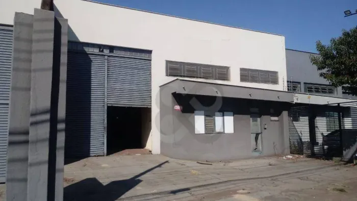 Barracão para alugar, 344 m² por R$ 4.800/mês - Indústrias Leves - Londrina/PR