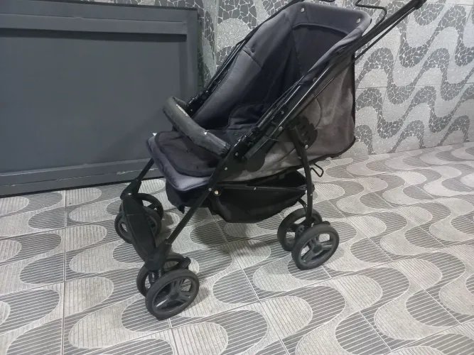 Carrinho de bebê galzerano $120 reais