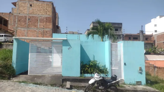VENDO CASA COM PSICINA NA MARIA PRETA SANTO ANTONIO DE JESUS-BA