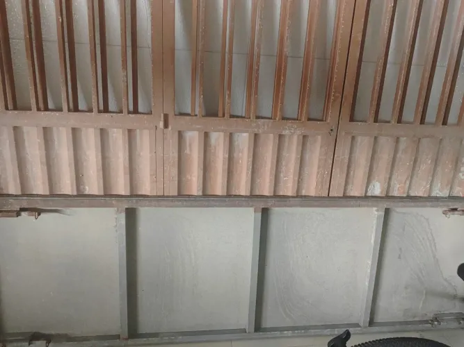 2 PORTÕES DE METAL USADOS + COMPORTA