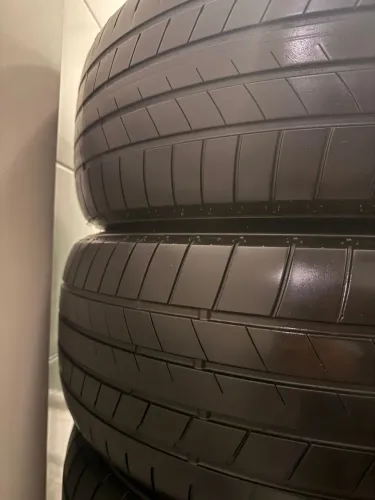 Pneus 225/55/18 Bridgestone