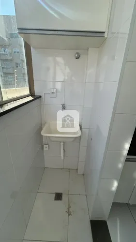 Apartamento com 83m² para locação no bairro Santa Mônica